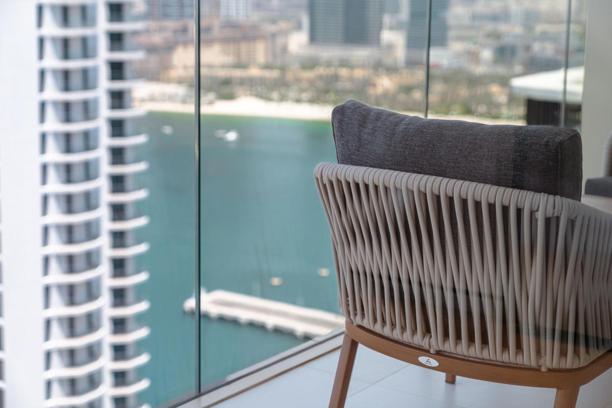 Seafront 3br With Maid's - Grand Bleu By Elie Saab Apartment