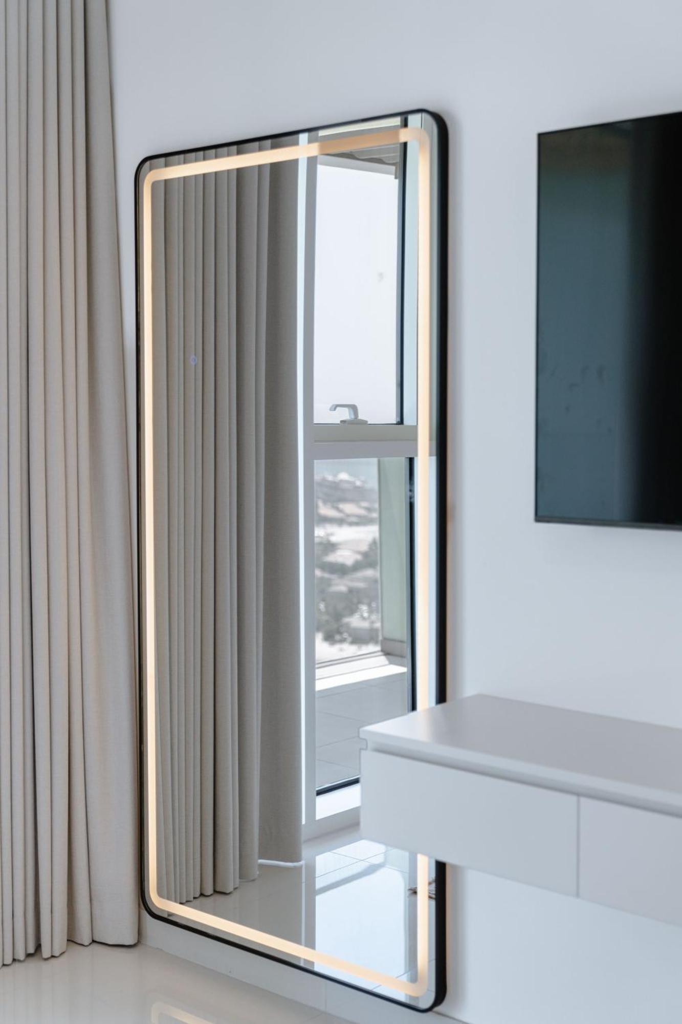 Apartment Seafront 3br With Maid's - Grand Bleu By Elie Saab