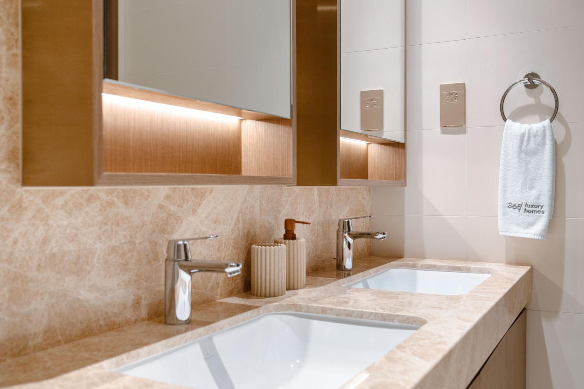 Apartment Seafront 3br With Maid's - Grand Bleu By Elie Saab Dubai