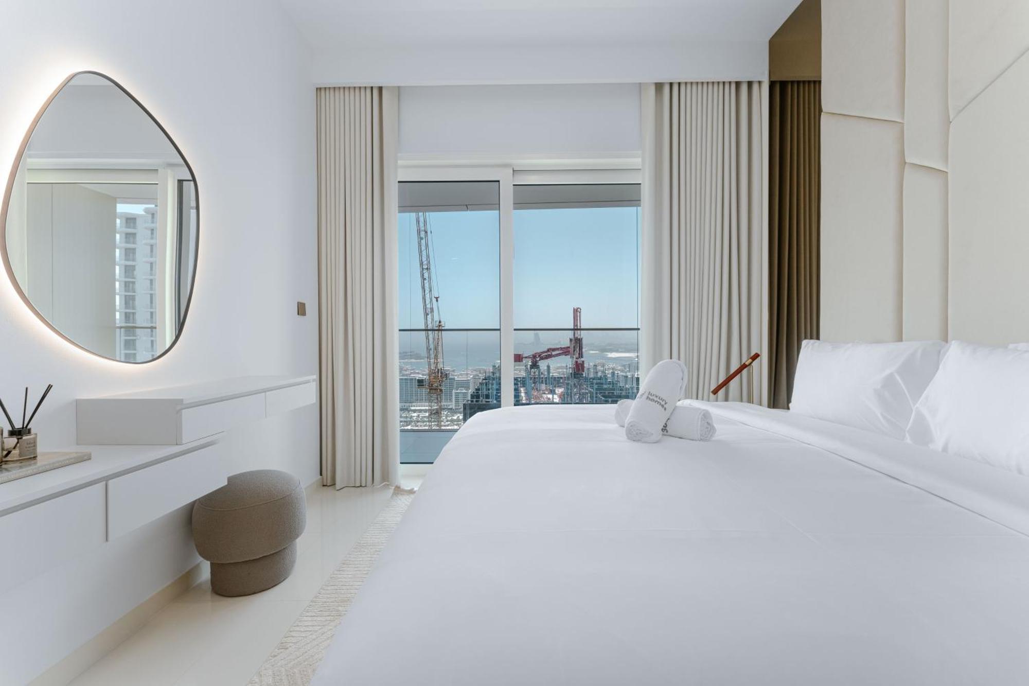 Seafront 3br With Maid's - Grand Bleu By Elie Saab Dubai